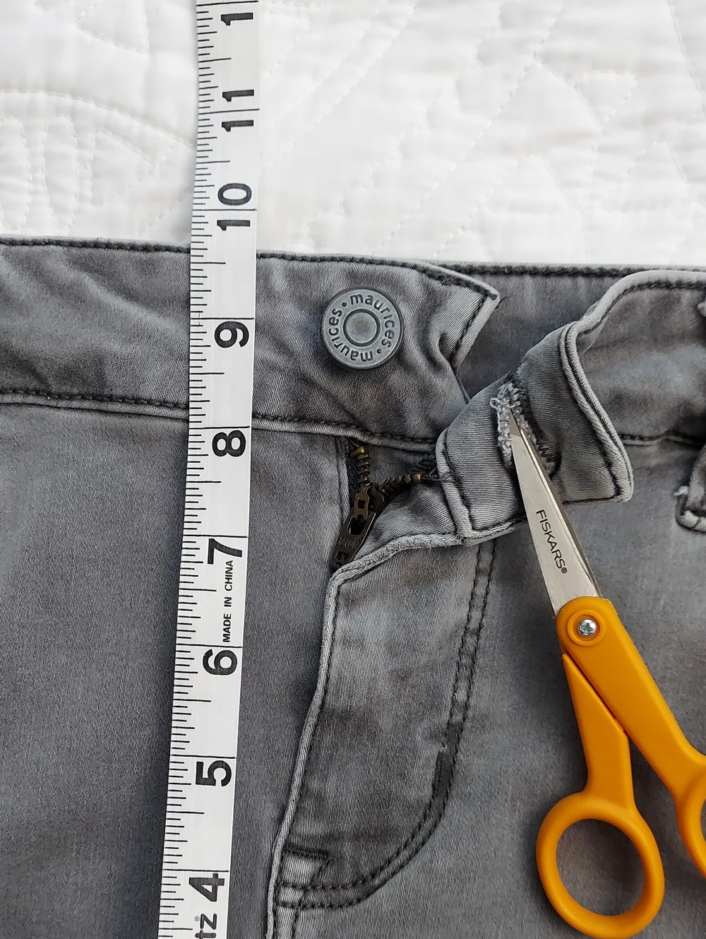 Maurices Skinny Leg Jeggings Stretchy Pants Faded Gray Pockets Size Large 12-14